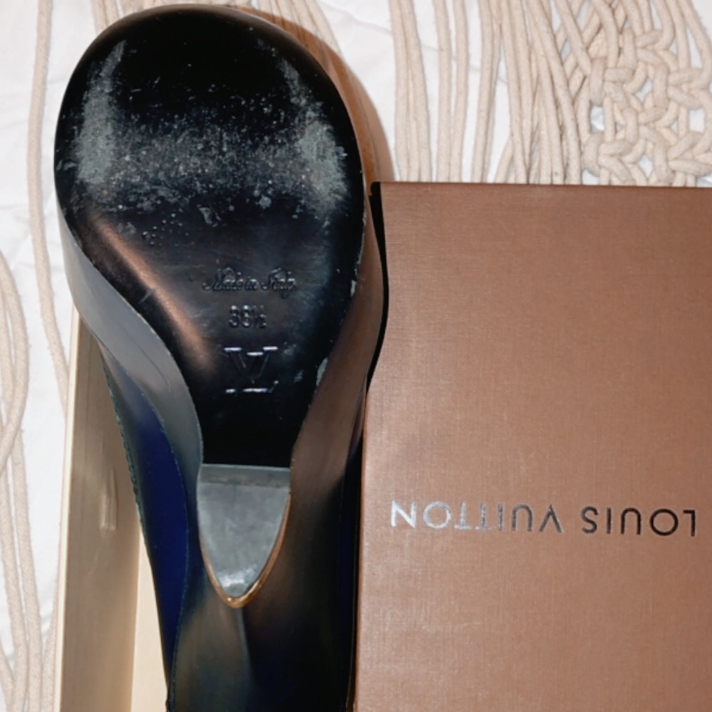 Louis Vuitton Loafer Pumps - Picture 5 of 9